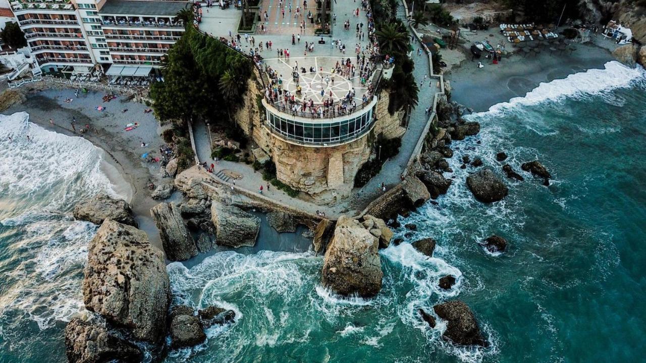 Apartamento Panama 3 Nerja Bagian luar foto